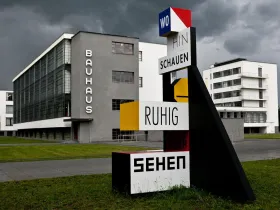 Budynek uczelni Bauhaus